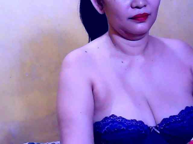 SweetMonlight webcam