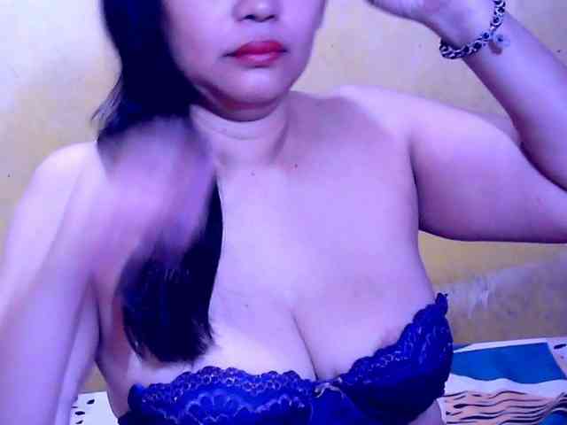 SweetMonlight webcam