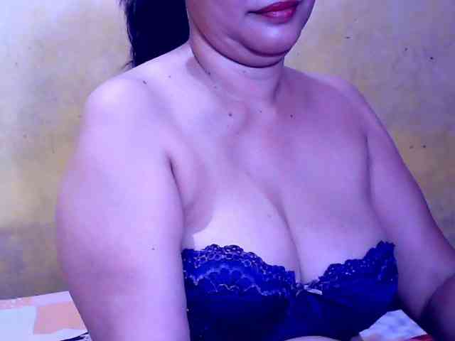 SweetMonlight webcam