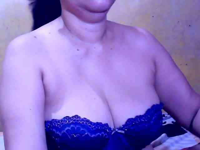 SweetMonlight webcam