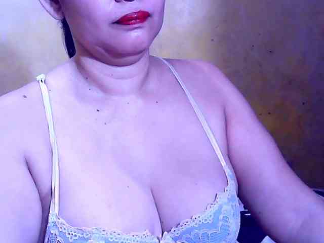 SweetMonlight webcam