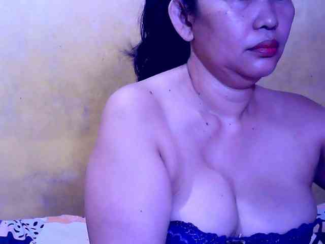 SweetMonlight webcam