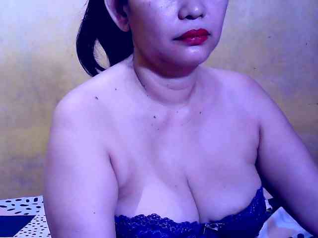 SweetMonlight webcam