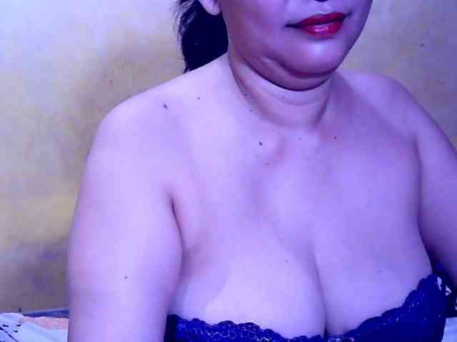 SweetMonlight webcam