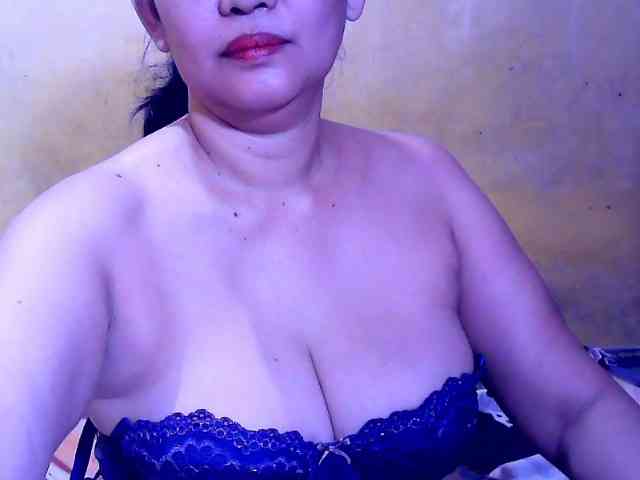 SweetMonlight webcam