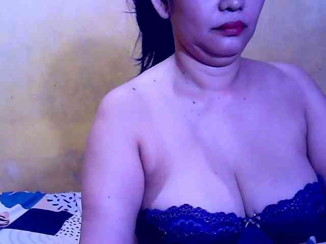 SweetMonlight webcam