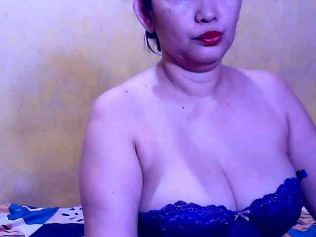 SweetMonlight webcam