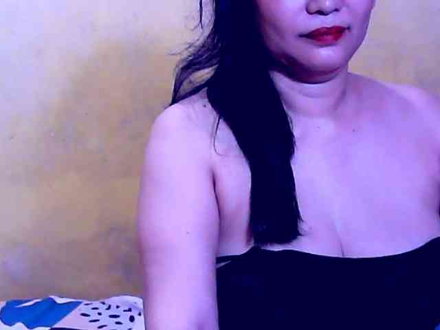 SweetMonlight webcam