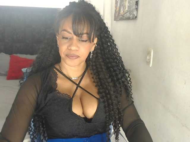 karlie-hot webcam bongacams model stream image