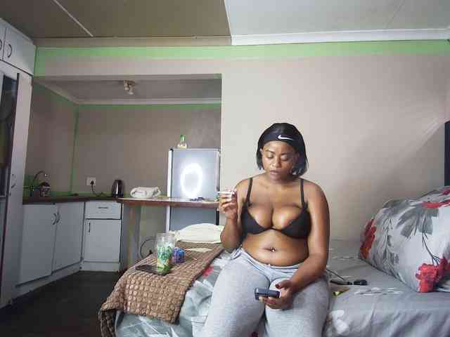 roxybabe0501 webcam