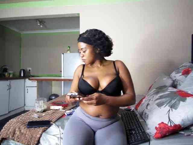 roxybabe0501 webcam