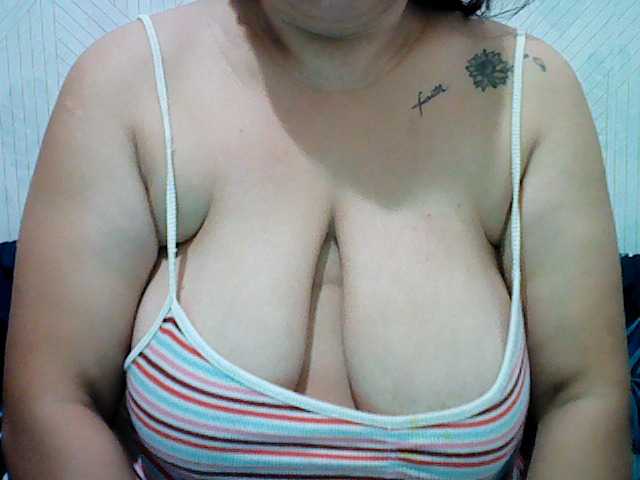 jackielyn24's BongaCams show and profile