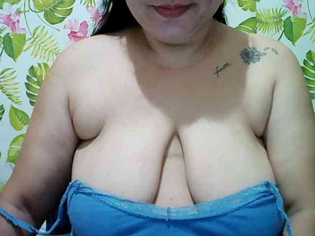jackielyn24 webcam