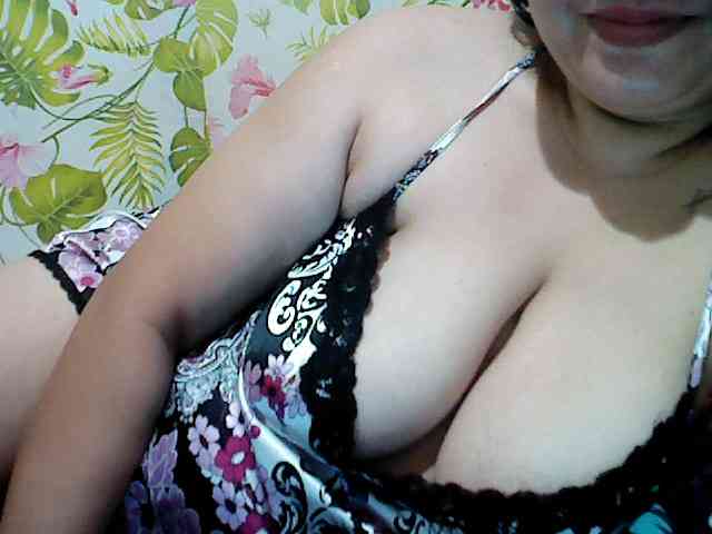 jackielyn24 webcam