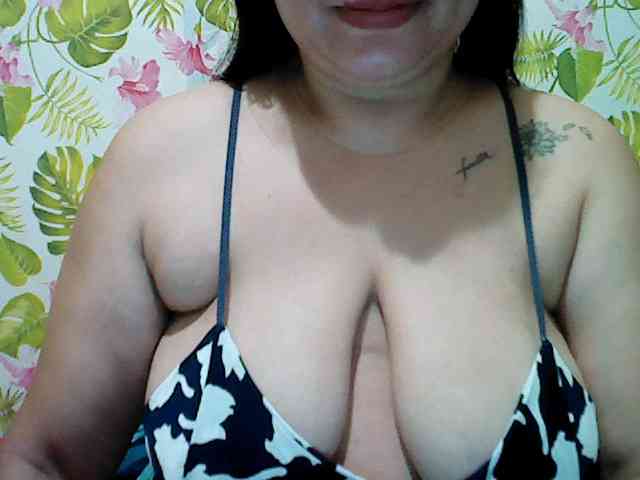 jackielyn24 webcam