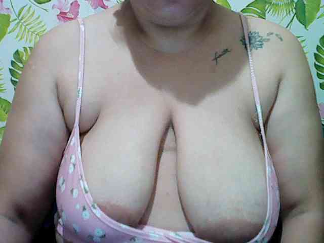 jackielyn24 webcam