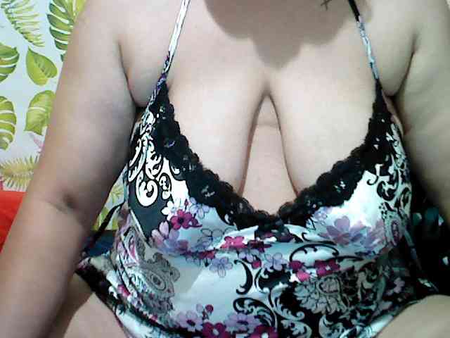 jackielyn24 webcam