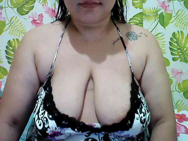 jackielyn24 webcam