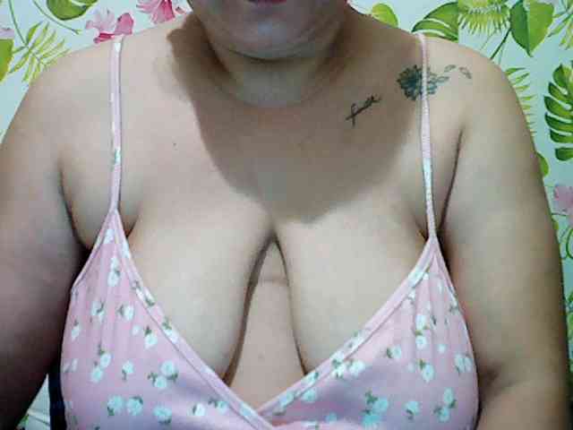 jackielyn24 webcam