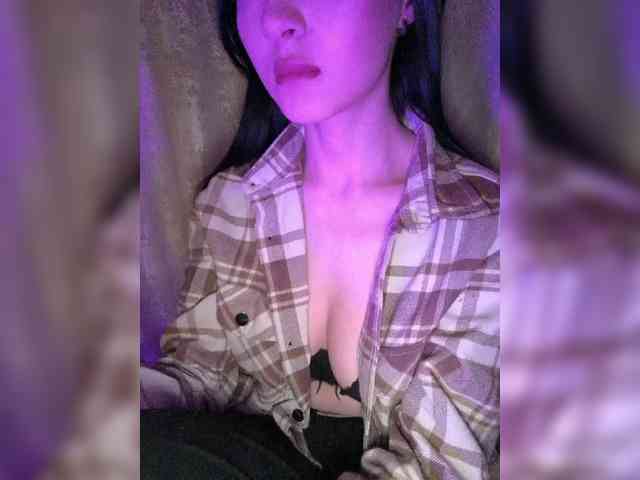 free chat now WeQueen-