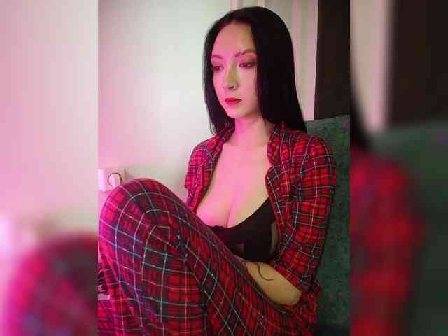 free nude webcam WeQueen-