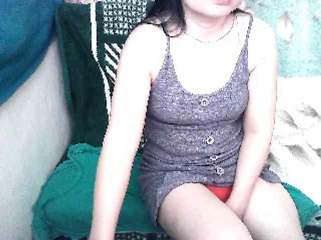 GrrrHottt18 webcam