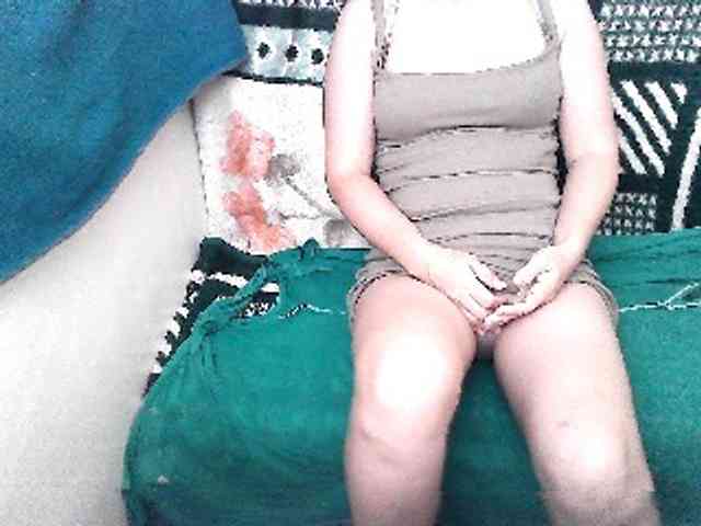 GrrrHottt18 webcam
