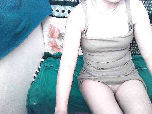 GrrrHottt18 webcam