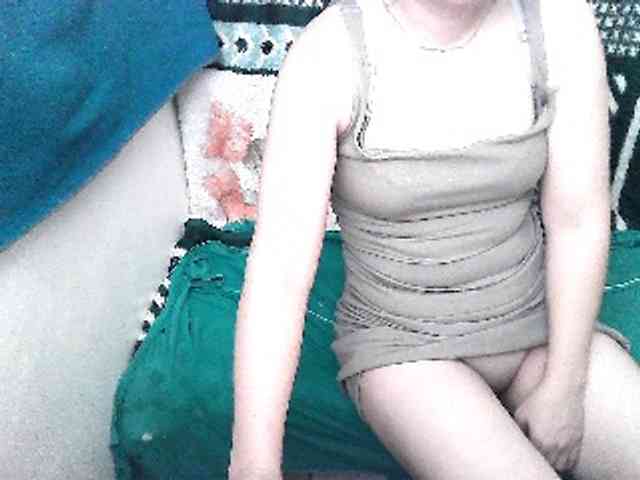 GrrrHottt18 webcam