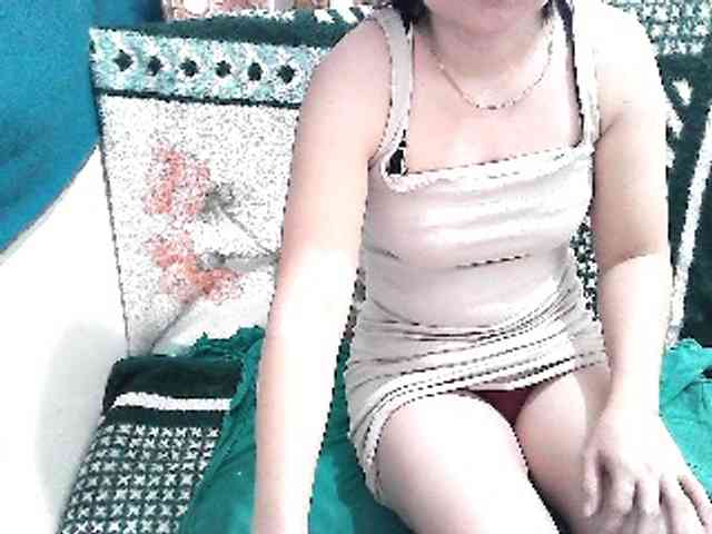 GrrrHottt18 webcam