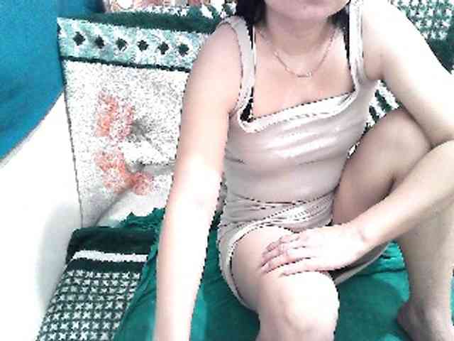 GrrrHottt18 webcam