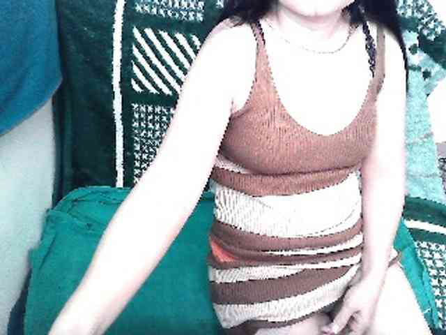 GrrrHottt18 webcam