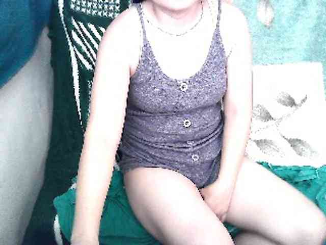 GrrrHottt18 webcam