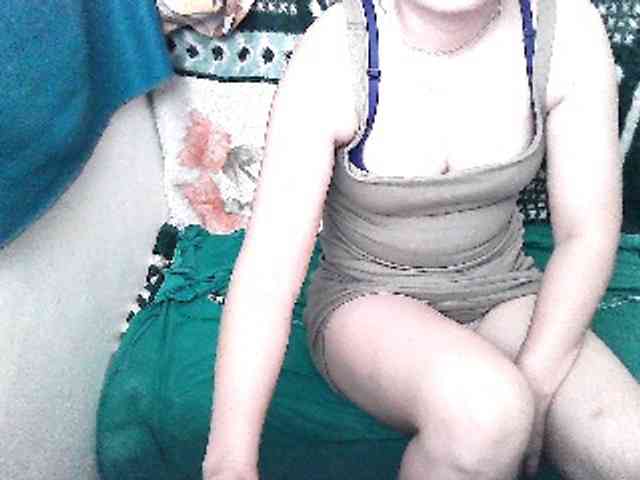 GrrrHottt18 webcam