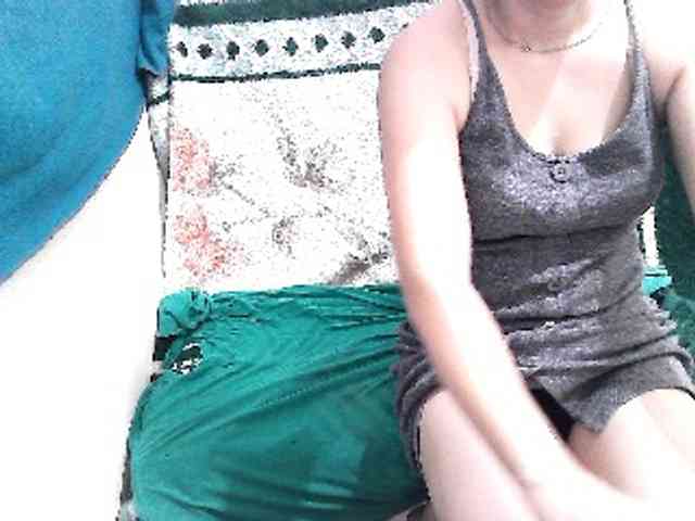 GrrrHottt18 webcam