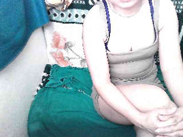 GrrrHottt18 webcam
