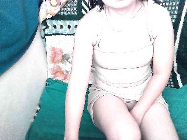 GrrrHottt18 webcam