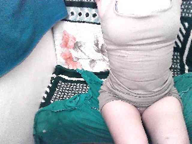 GrrrHottt18 webcam