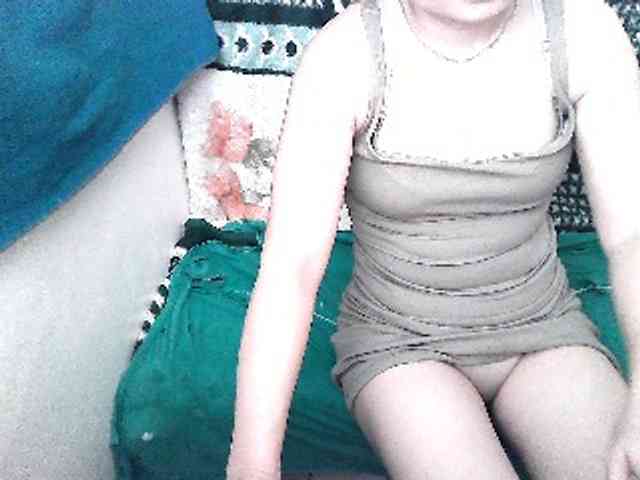 GrrrHottt18 webcam