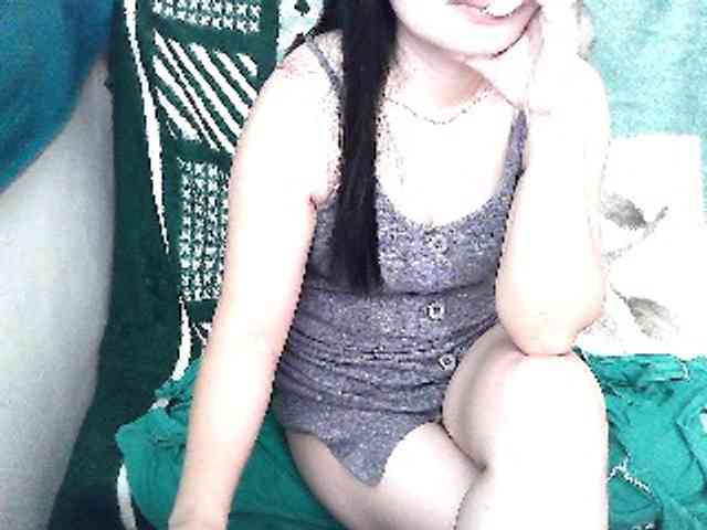 GrrrHottt18 webcam