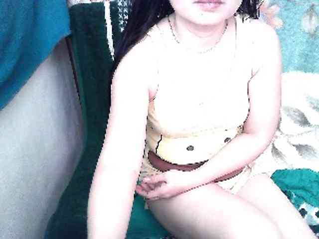 GrrrHottt18 webcam