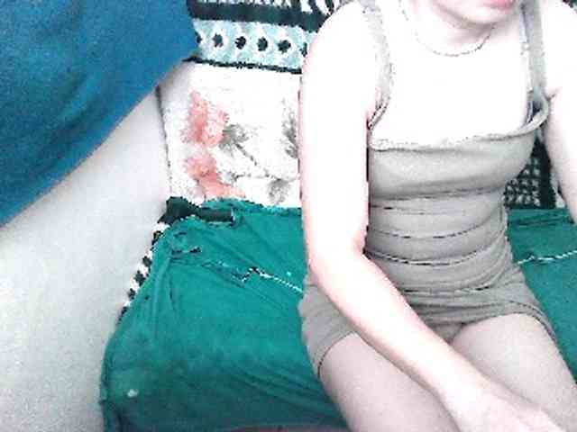 GrrrHottt18 webcam