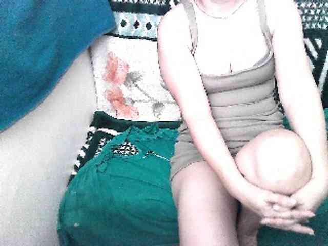 GrrrHottt18 webcam