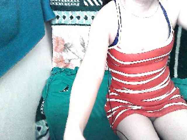 GrrrHottt18 webcam