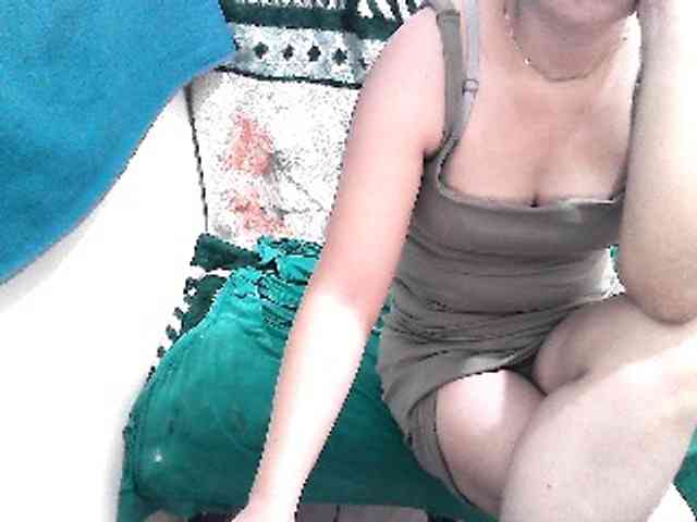 GrrrHottt18 webcam