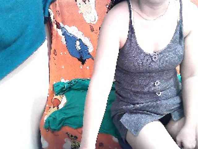 GrrrHottt18 webcam