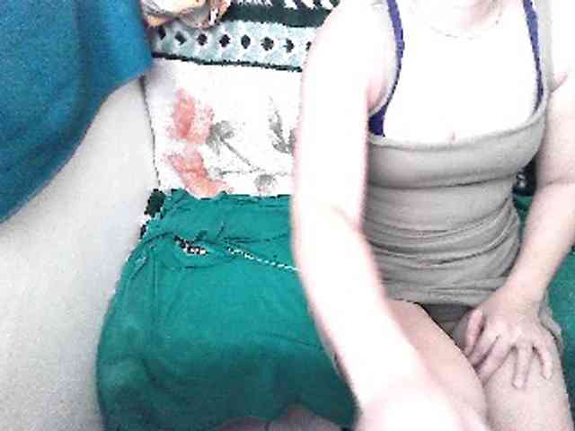GrrrHottt18 webcam
