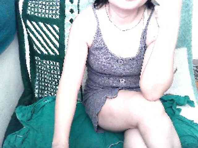 GrrrHottt18 webcam