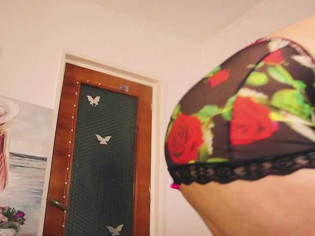 MissLullu's BongaCams show and profile