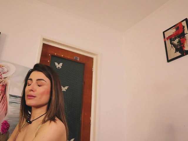 MissLullu's BongaCams show and profile